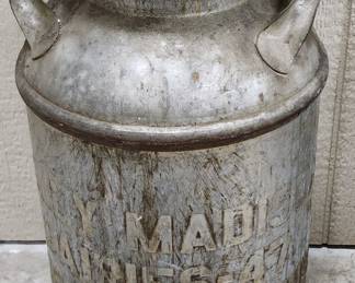 Dolly Madison Reedsburg Milk Can