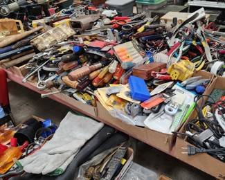 Lots of tools!! Still sorting!