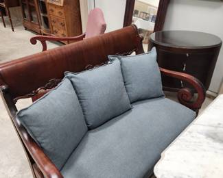 Settee and 2 chairs