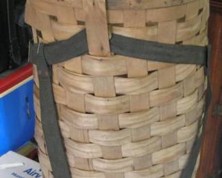 TRAPPERS BASKET
