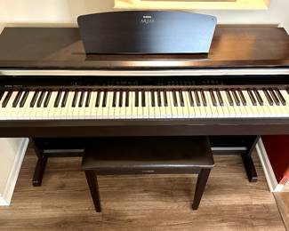 Yamaha Arius console digital piano YDP-181