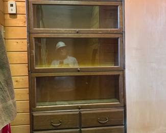 1970’s lawyers book shelf
