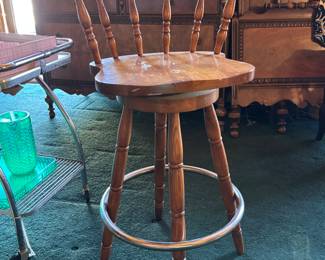 Bar stool