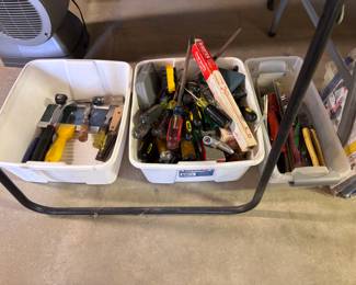 Screw drivers