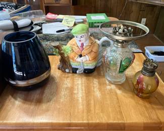 Cobalt vase, teapot w golf theme, oil lamps