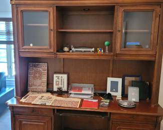 Stanley Desk and Hutch