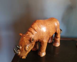 Solid wood Rhino