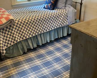 Twin size trundle bed