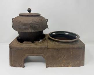 13 AntiqueJapaneseCastIronHibachiStovewLiddedKettle