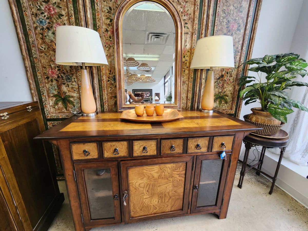 Convertible buffet, bar with vanity mirror. Asking $500 obo