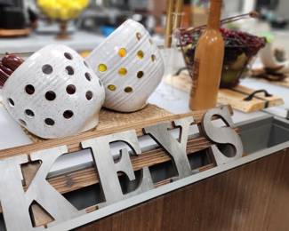 Hanging key decor. Asking $25