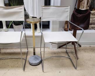 2 outdoor chairs. Asking $50