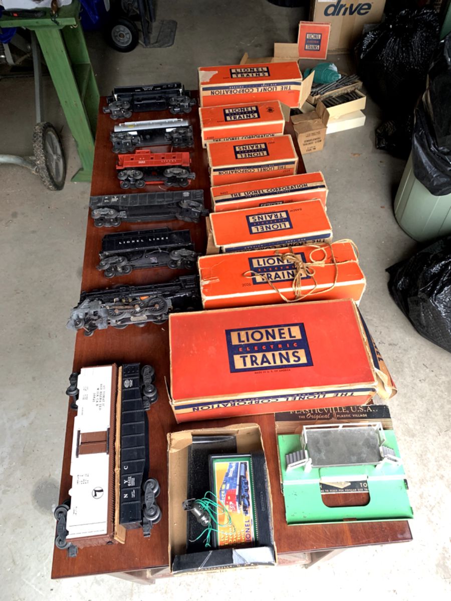 1950's Lionel Train Set with Track