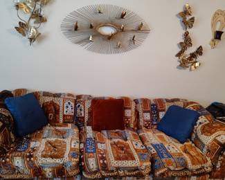 70's beauté! Great condition too! No stains, no smells, springs still perfect.