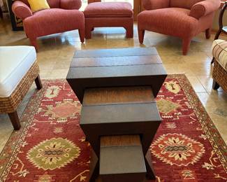 Nesting coffee or end tables