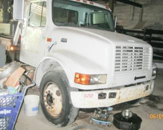 96 IH DT446 TRUCK F