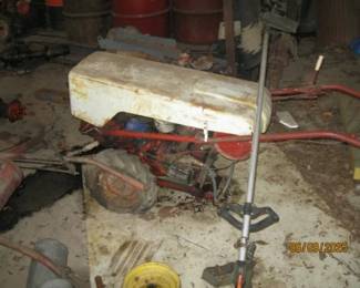 GRAVELY TRACTOR