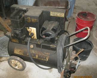 BLACKHAWK AIR COMPRESSOR