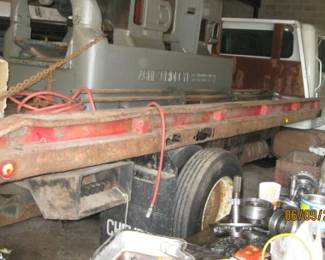 96 IH DT466 TRUCK R