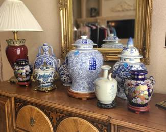 Buffet, Asian pots