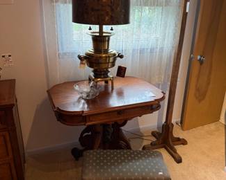 Antique Parlor Table, Large Stiffel Lamp
