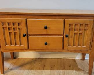 PRESALE TO THE ESTATE SALE. IT IS AVAILABLE TO SELL IN 4 DIFFERENT PIECES OR TOGETHER. $350 - DINING ROOM TABLE WITH 6 CHAIRS(5 ARMED/1 SIDE) WITH LEAF(65" X 42" WITH LEAF 20" X 42") UPHOLSTER NOT PERFECT ON AT LEAST ONE CHAIR. $250 - CHINA CABINET/HUTCH 55"W X 78 1/2"H. BUFFET $150 - 56"W X 36"H X 18"D, CORNER UNIT $75......CALL JENNIE 816-726-2696 TO VIEW AND PURCHASE