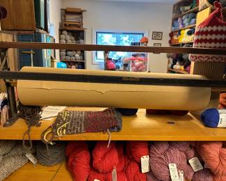 Antique roll paper cutter