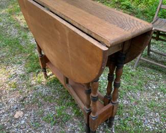 Antique Drop Leaf , Gate Leg Table