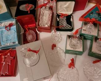 Collectible Annual Christmas Tree Ornament Collections of Waterford & Gohram Crystal ornaments, and the White House Historical Association annual ornaments. Other holiday decor and collectibles.