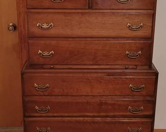 Vintage Stickley solid wood "Chest-on-Chest" with unusual center pull-out folding/dressing shelf between upper and lower drawers. Note: Part of 5 pc bedroom set.)