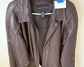 Men’s leather coat, size L.