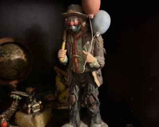 Emmett Kelly Jr. figurine