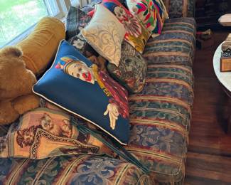 Newer Sofa and plenty of throw pillows!