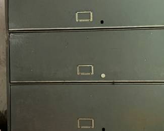 Storage cabinet