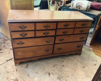Chest of drawers