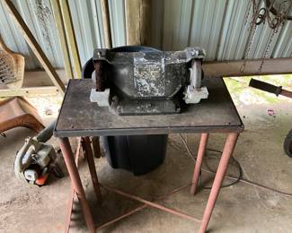 Bench grinder with stand