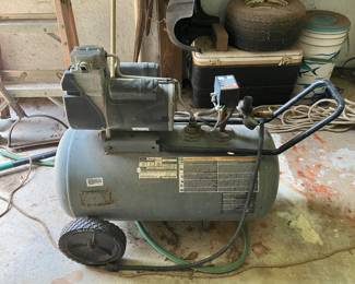 20 gallon air compressor