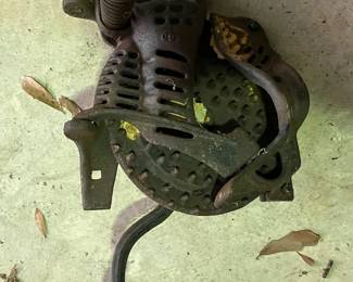 Corn sheller