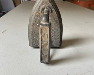 Pressing iron