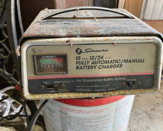 Battery charger, works