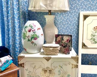 Korean Tansu Chinoiserie White Lacquer Bedroom Set