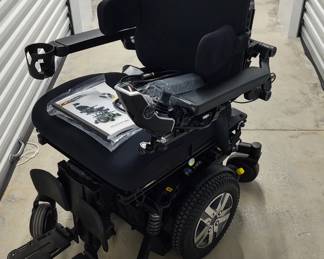 AVAILABLE pre-sale $1200obo. Excellent condition!