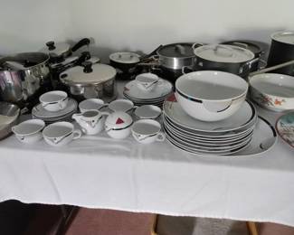 Studio Nova Attitudes - great MODERN set