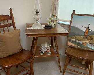 OAK CENTER TABLE, Pr CHAIRS