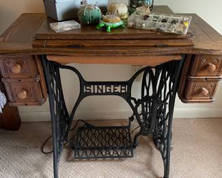 Antique Singer sewing machine 