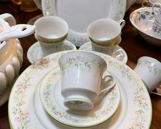 "Cortège" Noritake 