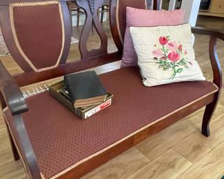 ANTIQUE SETTEE