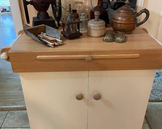 Kitchen cart & primitives