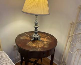 Round Side Table - Bombay and side lamp