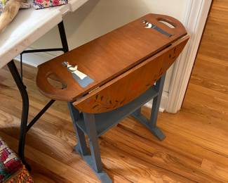 "Amish" small drop leaf table